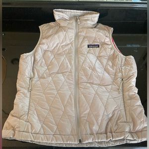 Women’s small Patagonia vest.